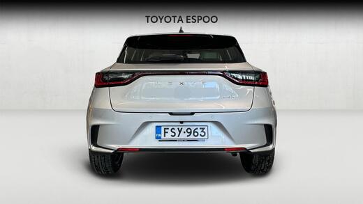 Lexus LBX vaihtoauto