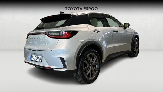 Lexus LBX vaihtoauto