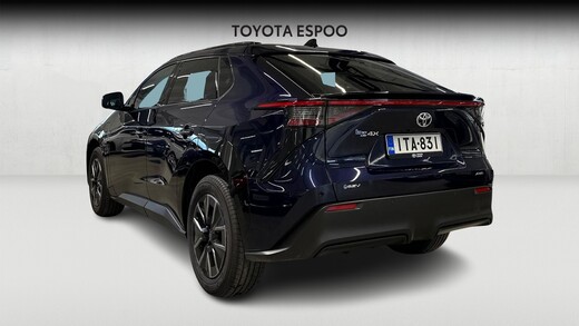 Toyota bZ4X vaihtoauto