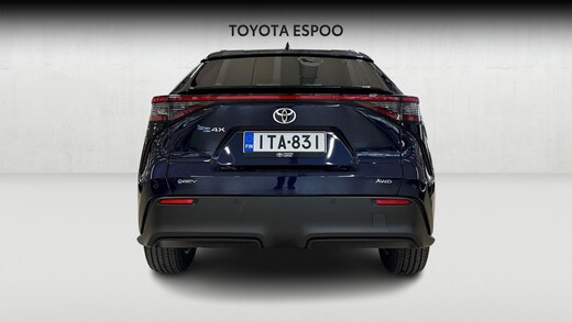 Toyota bZ4X vaihtoauto
