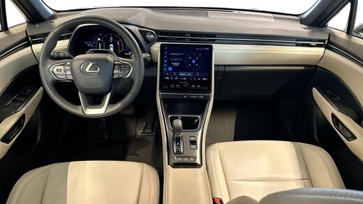 Lexus LBX vaihtoauto