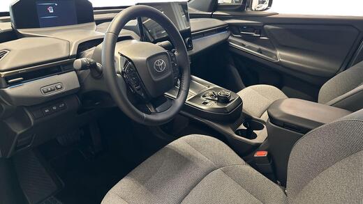 Toyota bZ4X vaihtoauto