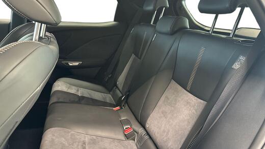 Lexus LBX vaihtoauto