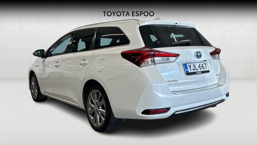 Toyota Auris vaihtoauto