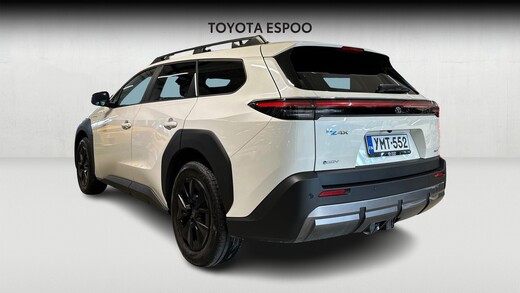 Toyota bZ4X Touring vaihtoauto