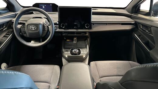 Toyota C-HR+ vaihtoauto