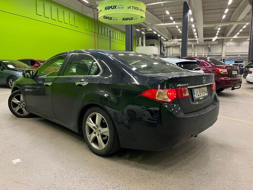 Honda Accord vaihtoauto