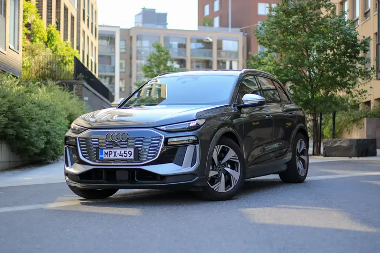 Koeajo: Audi SQ6 e-tron tarjoaa tehokasta sähköistä menoa ja premium-laatua