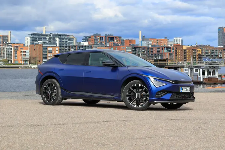 Koeajo: Kia EV6 tarjoaa pieniä parannuksia samalla erottuvalla ulkomuodolla