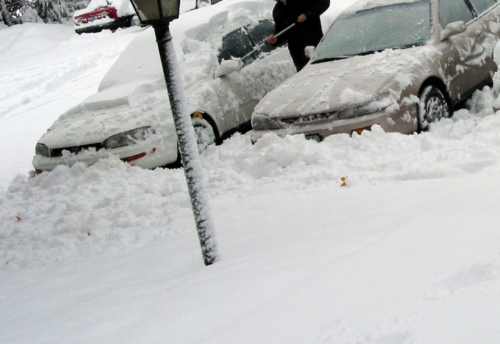 Auton puhtaana pito on erityisen tärkeää talvella - tehokas arvon säilyttäjä
