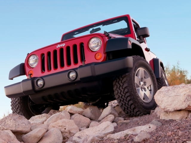 Autoesittely Jeep Wrangler (2008)