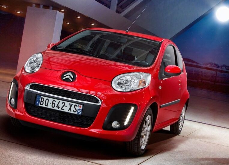 Autoesittely Citroen C1 (2012)