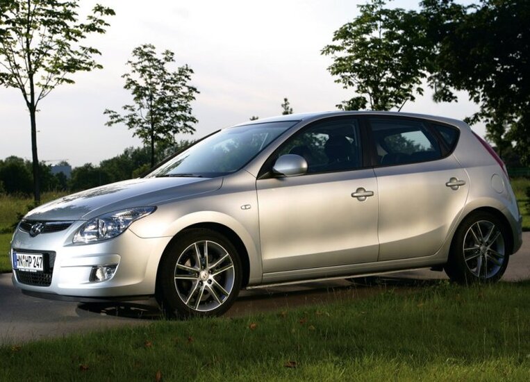 Autoesittely Hyundai i30 (2011)