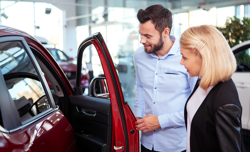 Suomalaisia autonostajia kiinnostavat nyt vaihtoautot ja hyvät tarjoukset