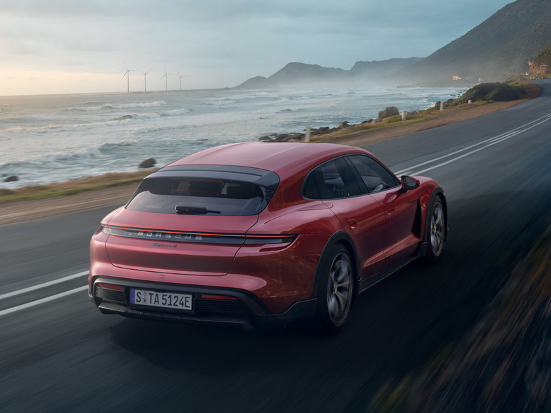 4 Cross Turismo Porsche Taycan