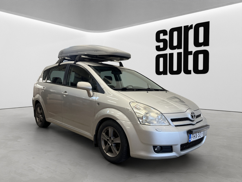 Toyota Corolla Verso vaihtoauto