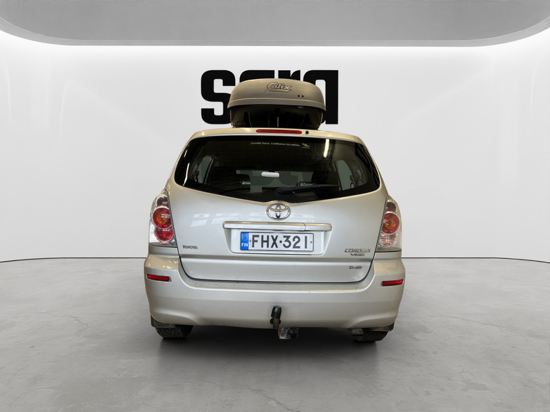 Toyota Corolla Verso vaihtoauto