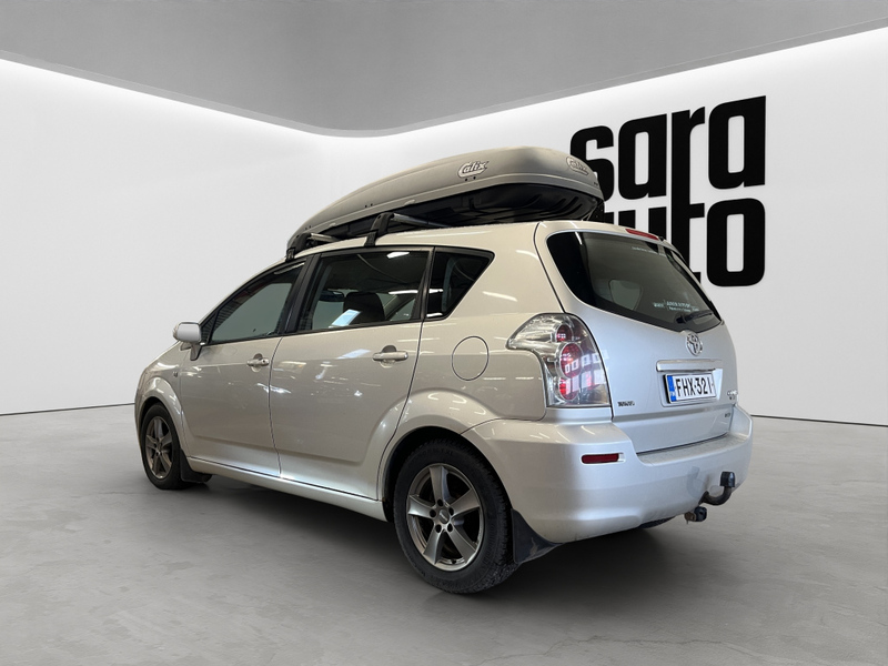 Toyota Corolla Verso vaihtoauto