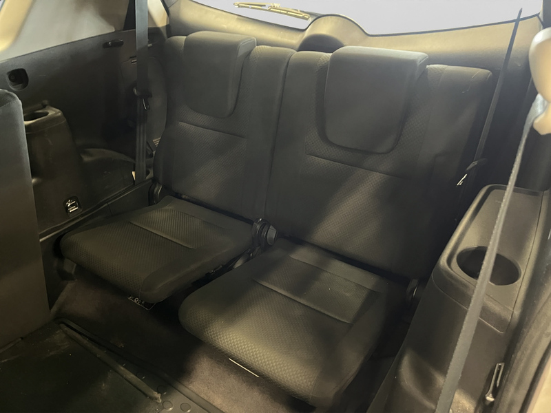 Toyota Corolla Verso vaihtoauto