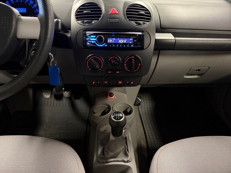 Volkswagen New Beetle vaihtoauto