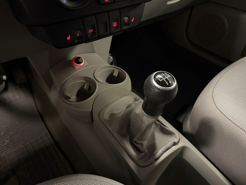 Volkswagen New Beetle vaihtoauto