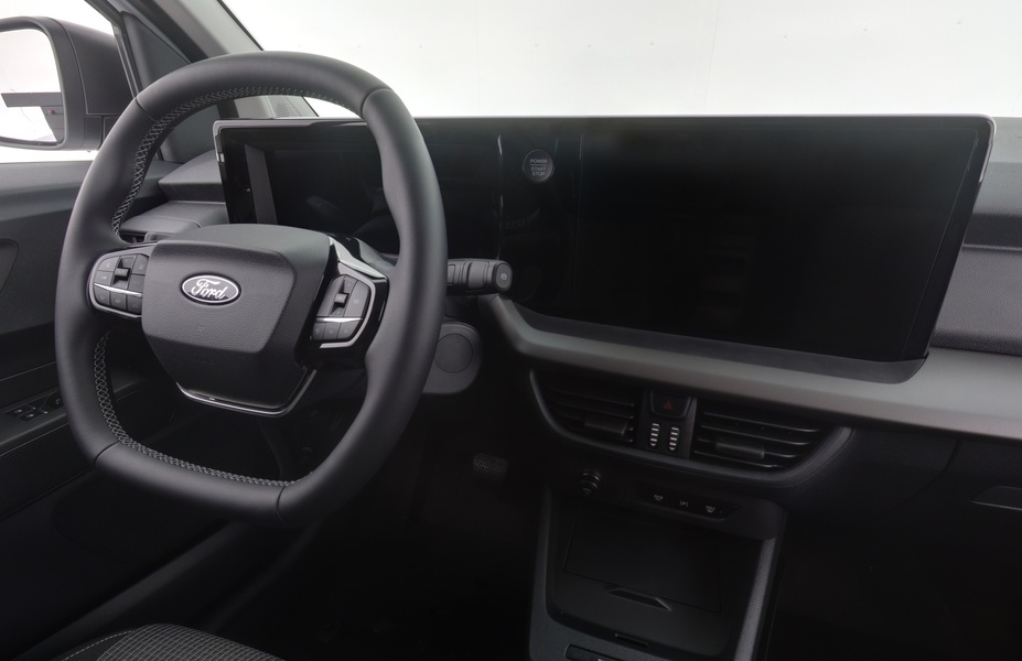 heti ajoon Ford Transit Courier