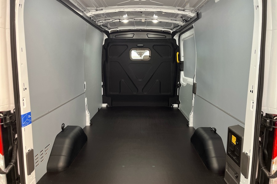 heti ajoon Ford Transit