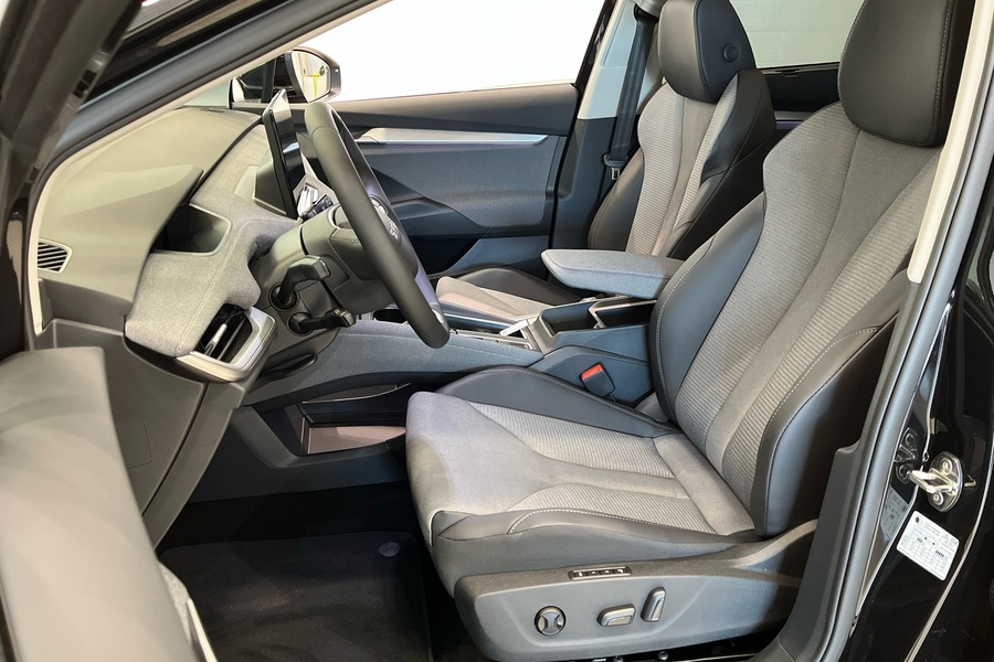 Coupé 85x 4x4 Style - 21" Aquarius | Vetokoukku | Advanced-paketti | Uusi ja ajamaton | Matrix LED | Lasikatto heti ajoon Skoda Enyaq