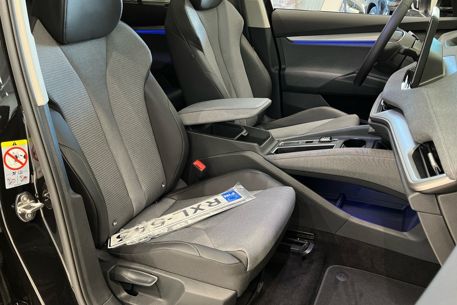 Coupé 85x 4x4 Style - 21" Aquarius | Vetokoukku | Advanced-paketti | Uusi ja ajamaton | Matrix LED | Lasikatto heti ajoon Skoda Enyaq