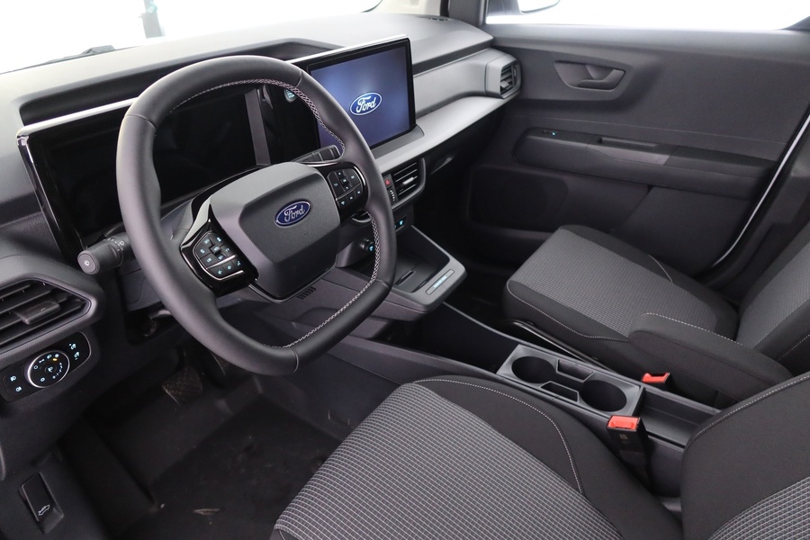 heti ajoon Ford Transit Courier