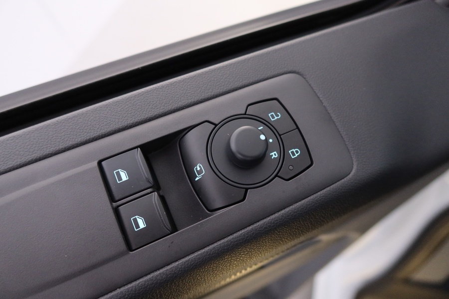 heti ajoon Ford Transit Custom