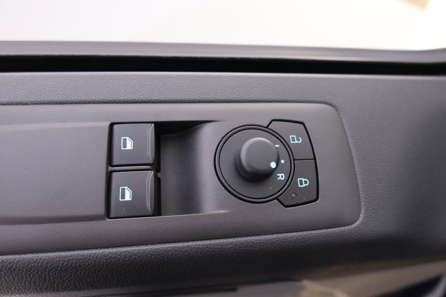 heti ajoon Ford Transit Custom