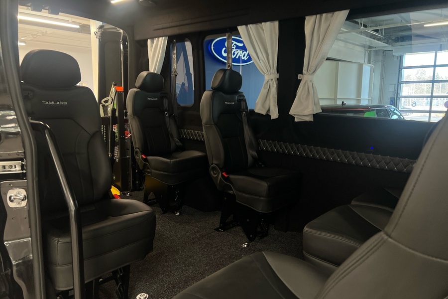 heti ajoon Ford Transit