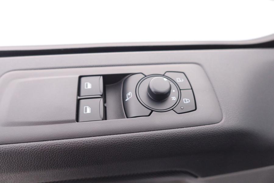 heti ajoon Ford Transit Custom