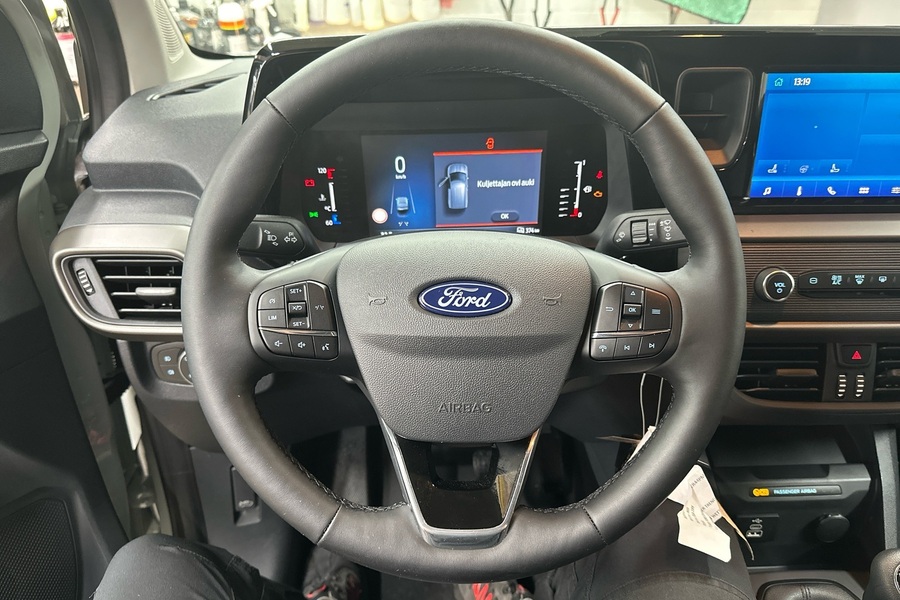 Trend 1.5 EcoBlue 100 hv M6 - "Talvirenkaat 0€ / korkotarjous 1,9%+ kulut" heti ajoon Ford Transit Courier