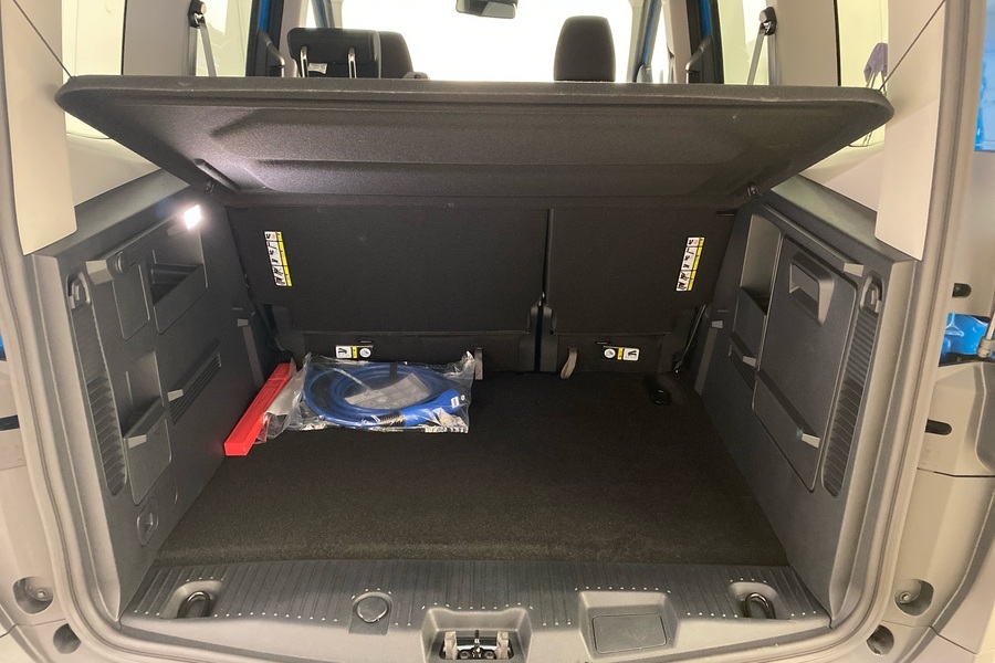 heti ajoon Ford Tourneo Courier