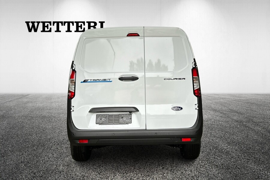 heti ajoon Ford Transit Courier