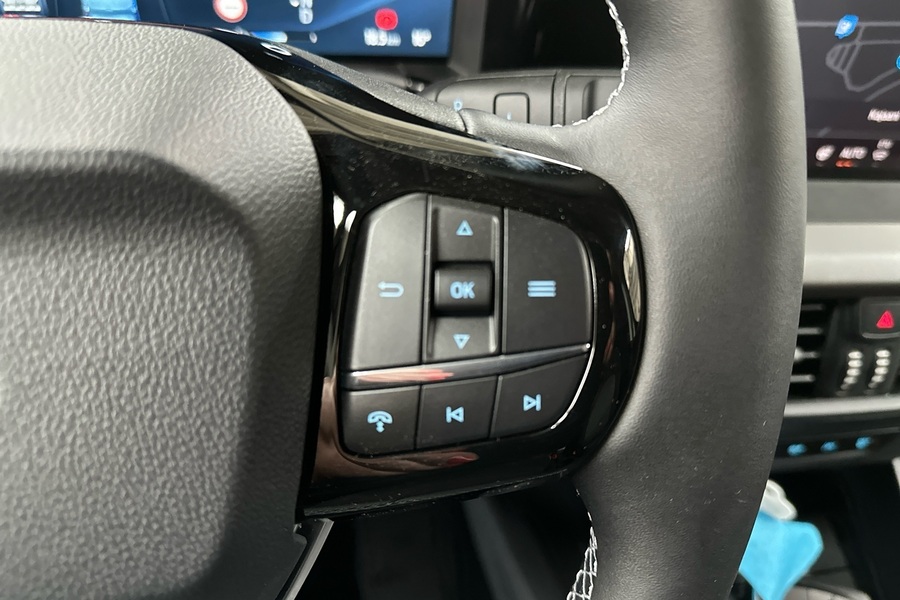 heti ajoon Ford Transit Courier