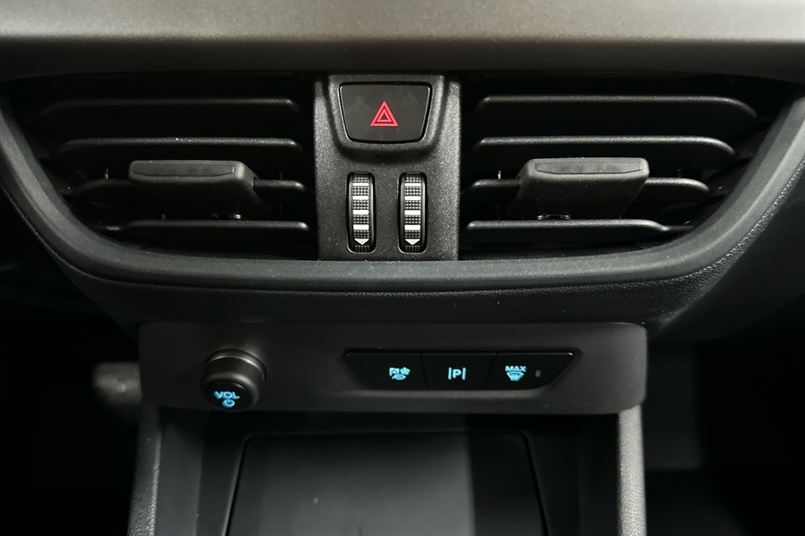 heti ajoon Ford Transit Courier