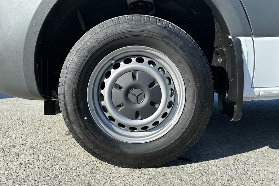 heti ajoon Mercedes-Benz Sprinter