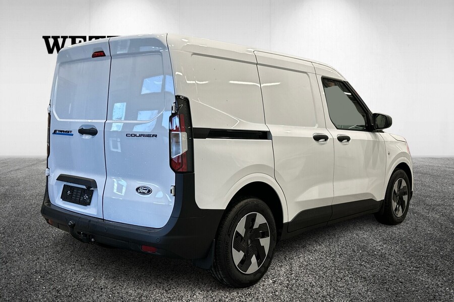 heti ajoon Ford Transit Courier