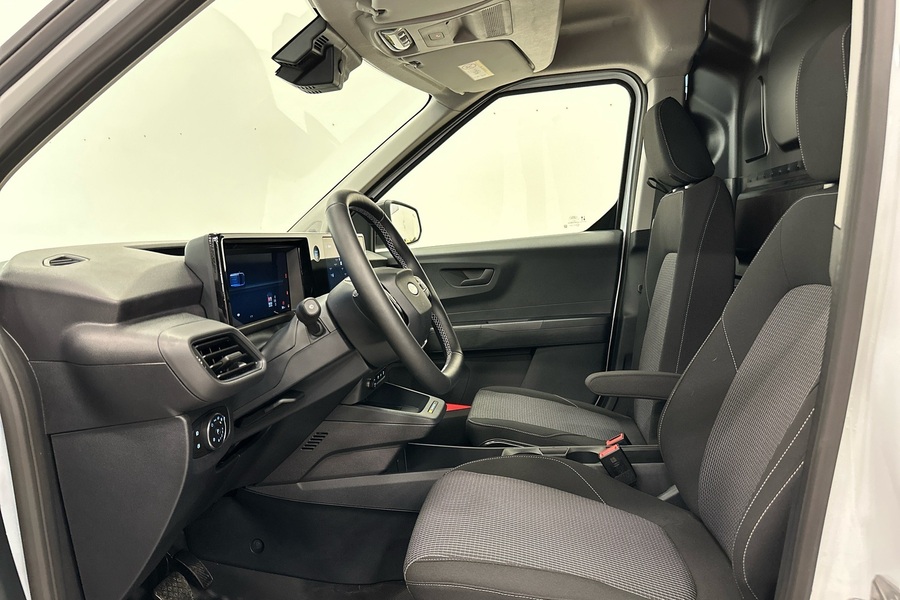 heti ajoon Ford Transit Courier