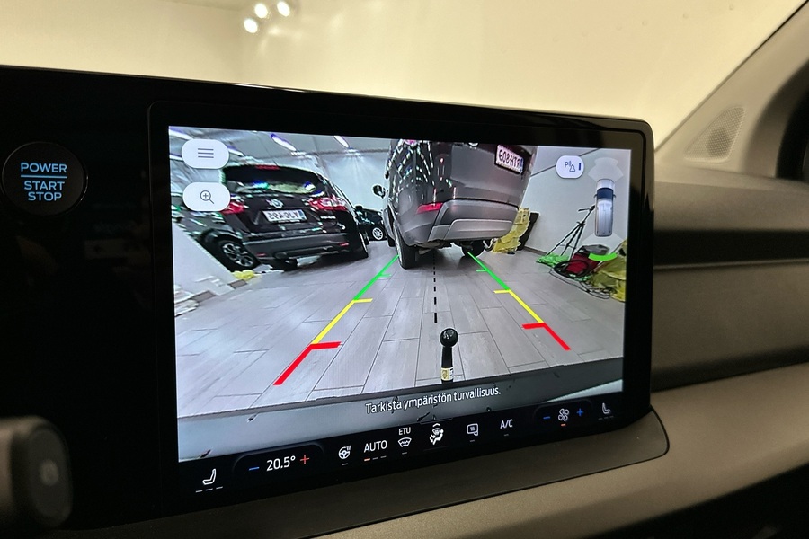 heti ajoon Ford Transit Courier