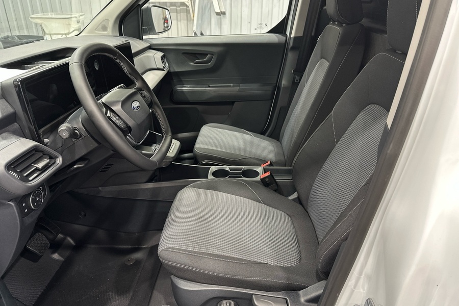 heti ajoon Ford Transit Courier