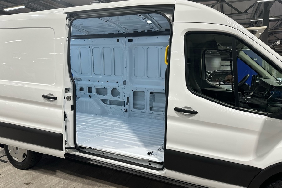 heti ajoon Ford Transit