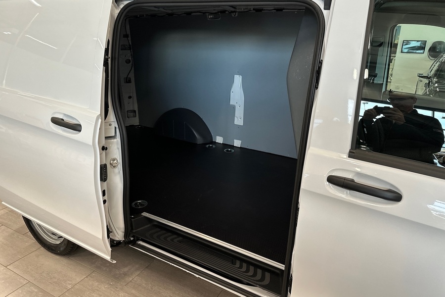 heti ajoon Mercedes-Benz Vito