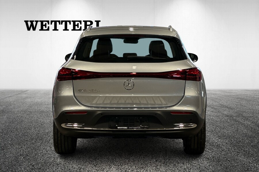 heti ajoon Mercedes-Benz EQA