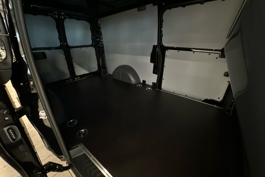 heti ajoon Mercedes-Benz Vito