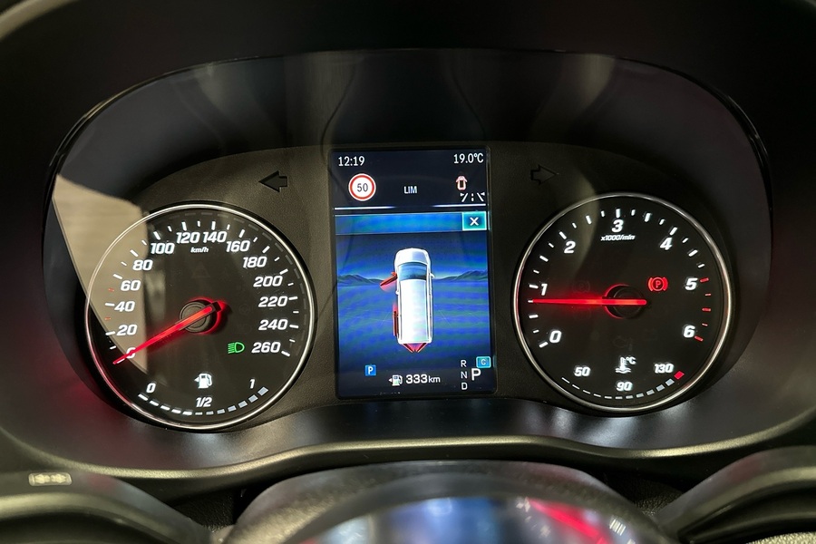 heti ajoon Mercedes-Benz Vito