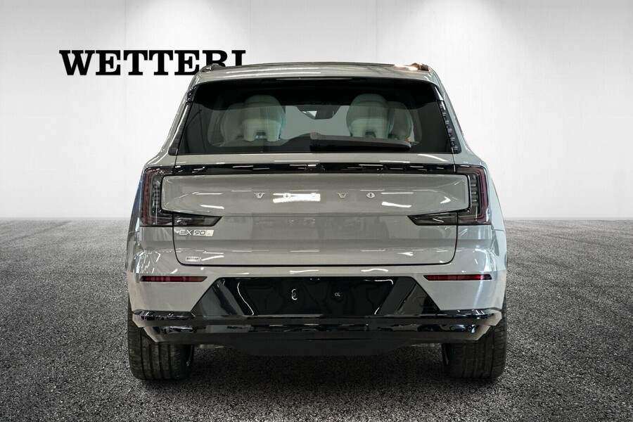 heti ajoon Volvo EX90